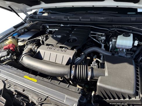 Used 2022 Nissan Frontier S w/ Technology Package image 12