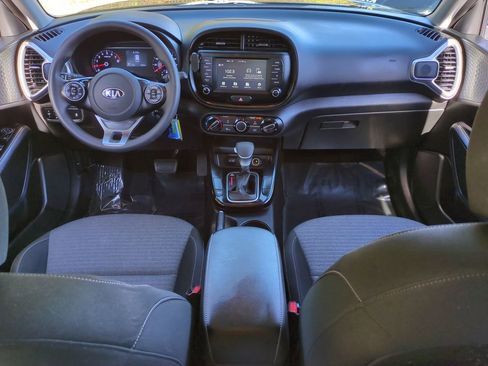 Certified 2021 Kia Soul S image 15