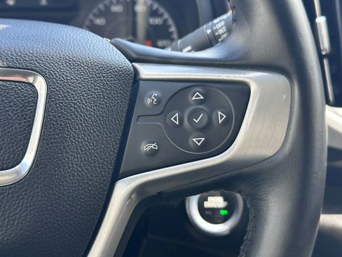 Used 2018 GMC Terrain SLE image 38