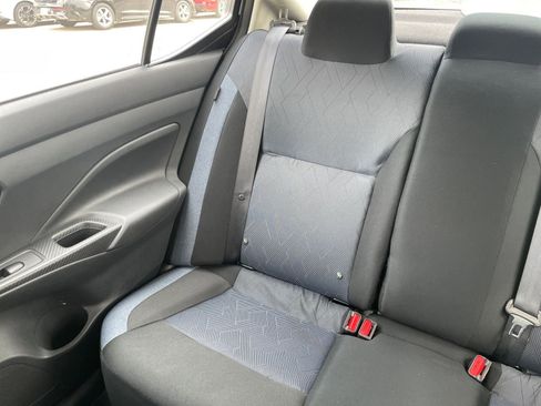 Used 2025 Nissan Versa SV image 42