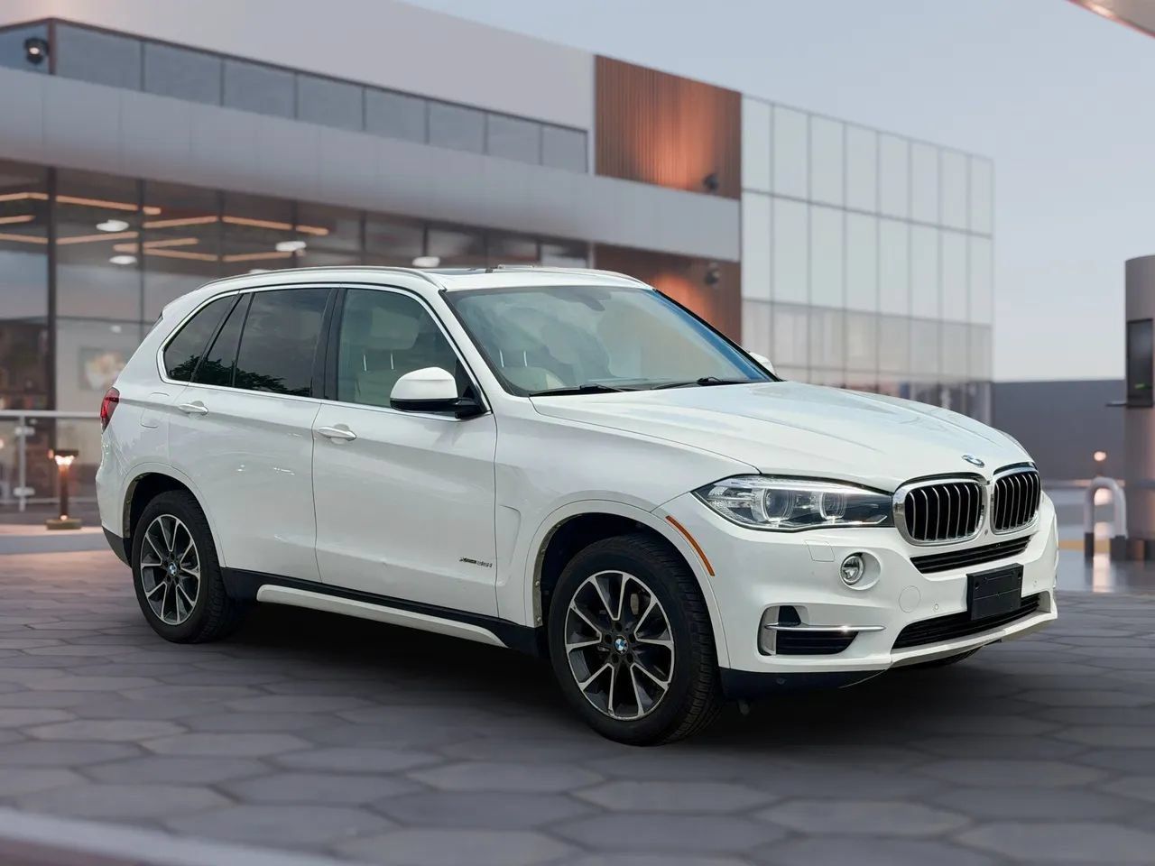 Used 2017 BMW X5 xDrive35i AWD/4WD image 12