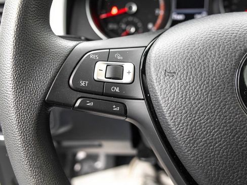 Used 2018 Volkswagen Atlas S image 15