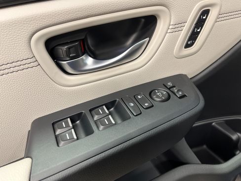 New 2026 Honda Pilot Touring image 13