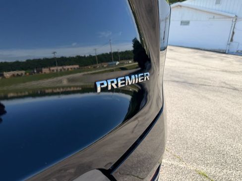 Used 2022 Chevrolet Blazer Premier AWD/4WD image 35