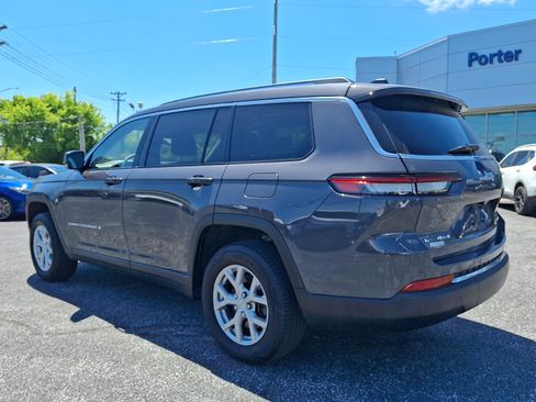Used 2023 Jeep Grand Cherokee L Limited AWD/4WD image 4