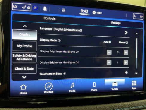 Used 2021 Chrysler Pacifica Touring-L FWD image 69