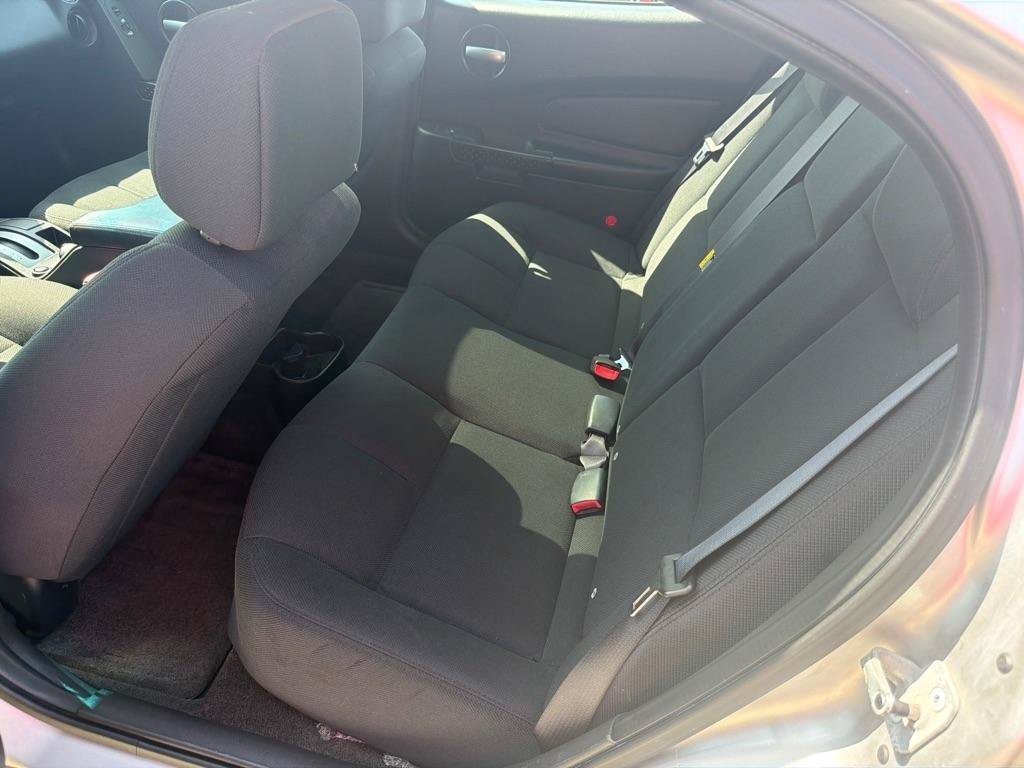 Used 2006 Pontiac Grand Prix FWD image 11
