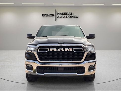 Used 2025 RAM 1500 Big Horn AWD/4WD image 3