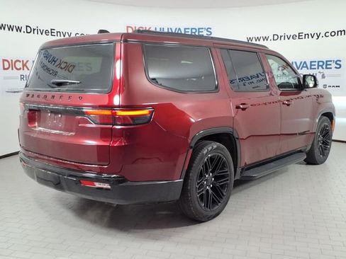 Used 2024 Jeep Wagoneer Series II w/ Convenience Group I AWD/4WD image 4