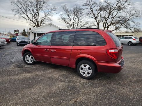Used 2007 Dodge Grand Caravan SXT image 8