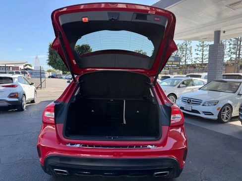 Used 2018 Mercedes-Benz GLA 250 4MATIC image 18