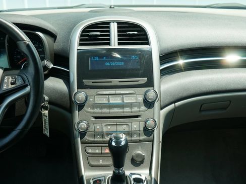 Used 2013 Chevrolet Malibu LS FWD image 21