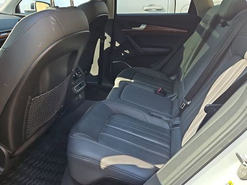Used 2021 Audi Q5 2.0T Premium image 6