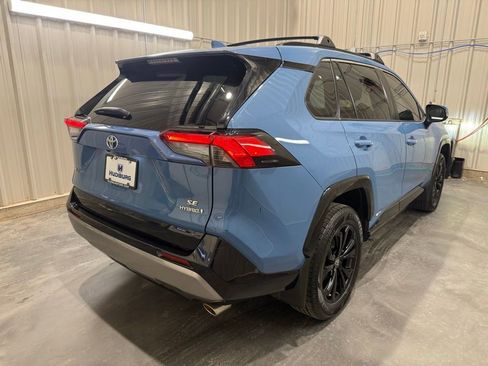 Used 2022 Toyota RAV4 SE AWD/4WD image 18