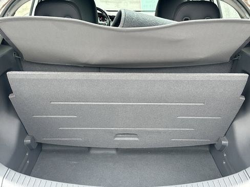 Used 2020 Chevrolet Bolt Premier w/ Infotainment Package image 21