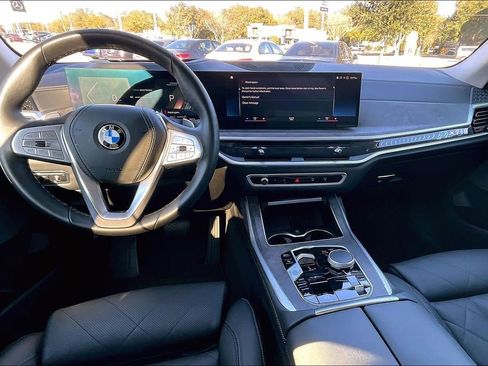 Used 2023 BMW X7 xDrive40i w/ Premium Package image 7