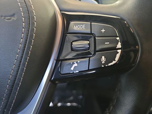 Used 2018 BMW 530i xDrive AWD/4WD image 24