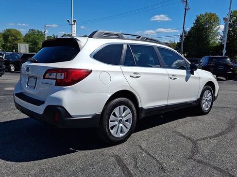 Used 2018 Subaru Outback 2.5i AWD/4WD image 8