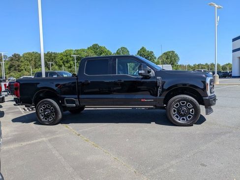 Certified 2025 Ford F250 Lariat w/ Lariat Ultimate Package AWD/4WD image 3