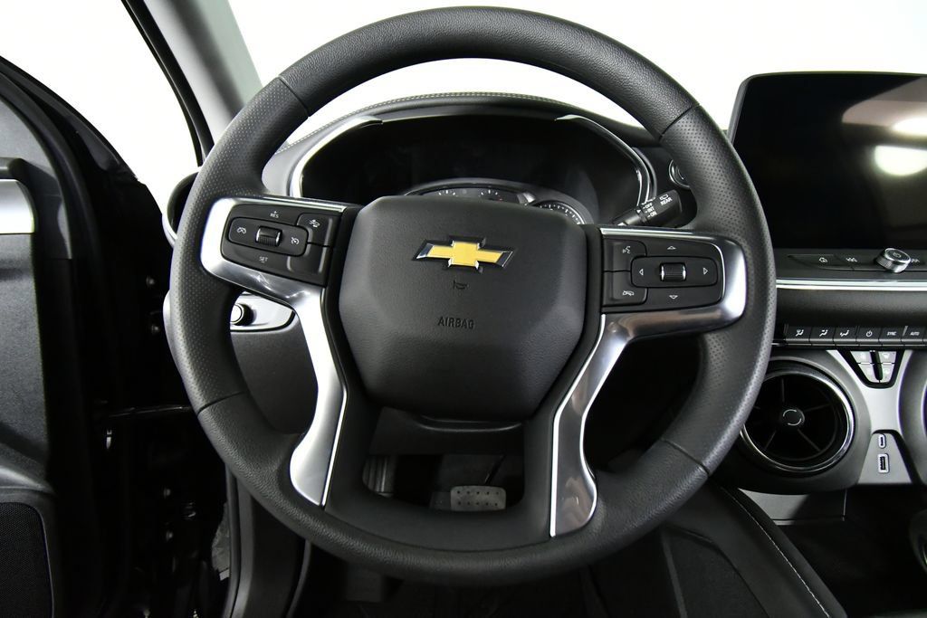 New 2026 Chevrolet Blazer LT w/ LPO, Floor Liner Package AWD/4WD image 2