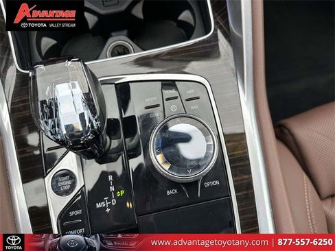 Used 2023 BMW X6 xDrive40i w/ Executive Package image 38