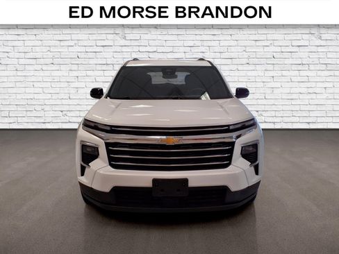 Used 2026 Chevrolet Traverse LT FWD image 7