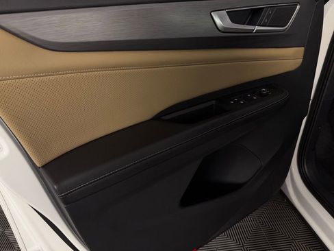 Used 2024 Volkswagen Atlas Cross Sport SE image 24