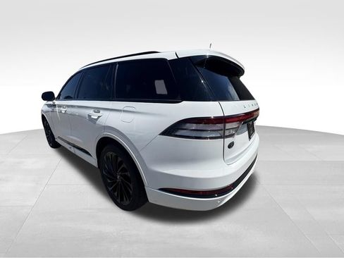 Used 2025 Lincoln Aviator Reserve w/ Equipment Group 201A AWD/4WD image 11