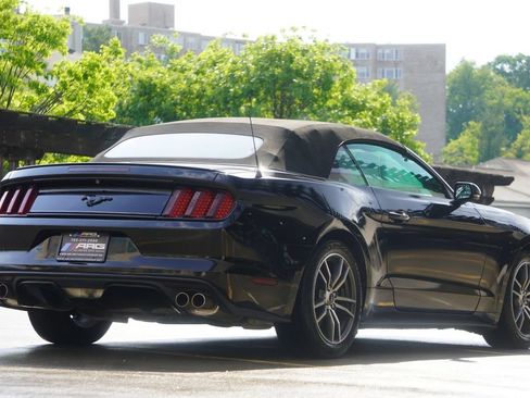 Used 2015 Ford Mustang Premium RWD image 23