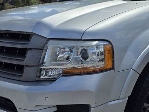 Used 2017 Ford Expedition Limited w/ Equipment Group 301A image 9