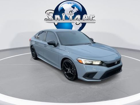 Used 2024 Honda Civic Sport image 2