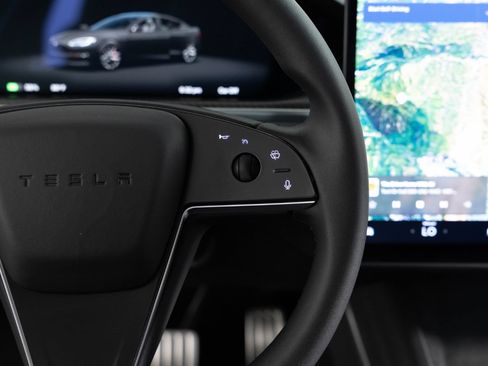 Used 2023 Tesla Model S Plaid AWD/4WD image 30