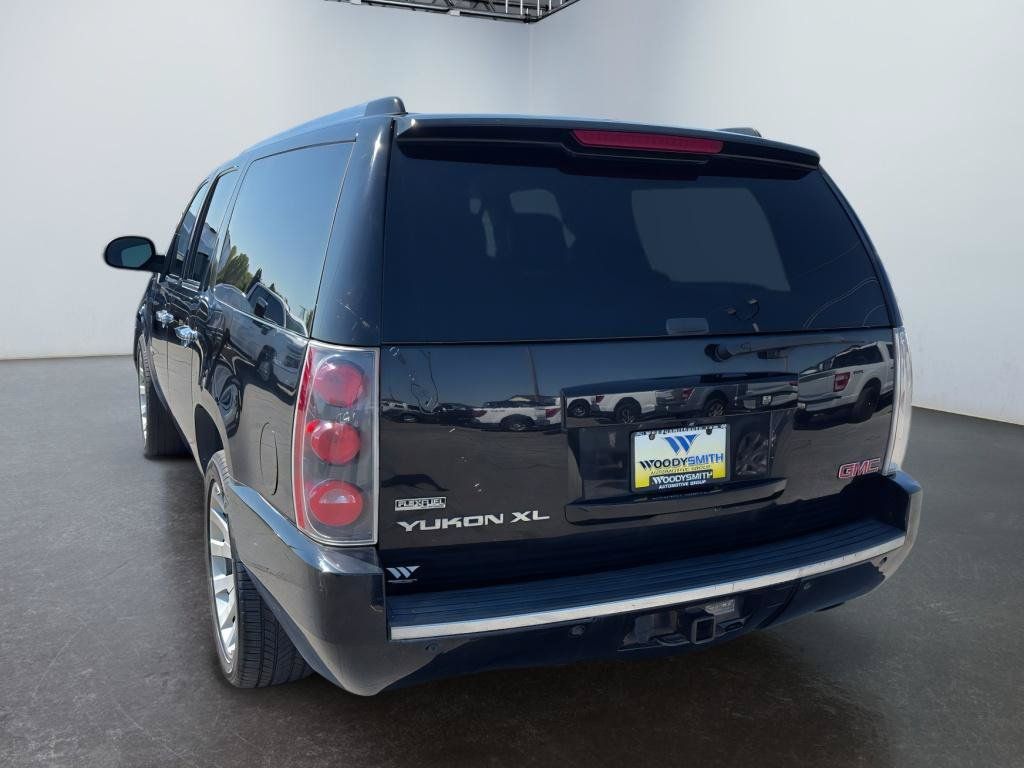 Used 2012 GMC Yukon XL Denali AWD/4WD image 3