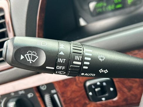 Used 2002 Lincoln LS image 34