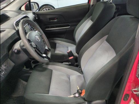 Used 2019 Toyota Prius C w/ Carpet Mat Package image 5