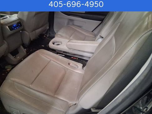 Used 2017 Toyota Highlander SE image 6