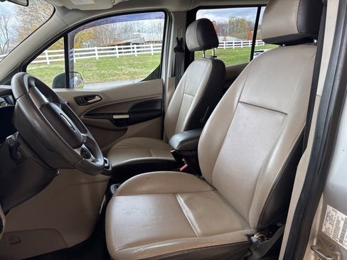 Used 2014 Ford Transit Connect XLT image 14