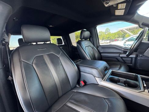Used 2022 Ford F250 Platinum w/ FX4 Off-Road Package AWD/4WD image 19