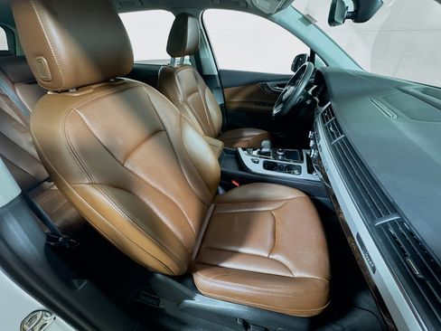 Used 2019 Audi Q7 2.0T Premium w/ Cold Weather Package image 27