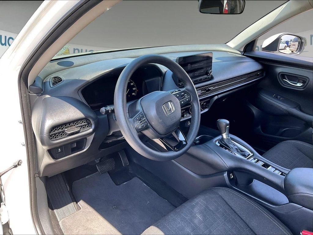 Used 2023 Honda HR-V LX image 8