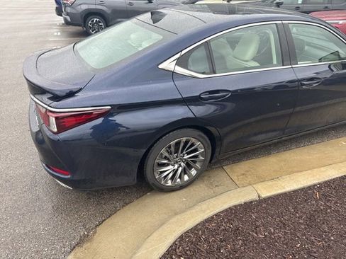 Used 2025 Lexus ES 350 Ultra Luxury w/ Accessory Package (Z1) FWD image 5
