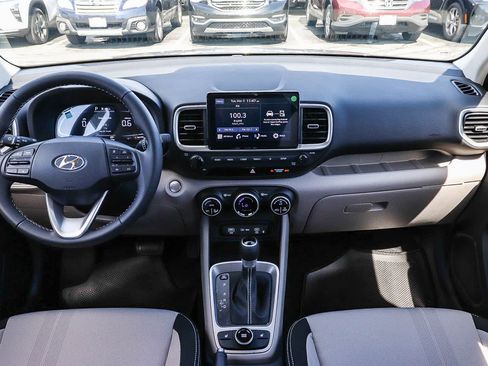 New 2026 Hyundai Venue SEL FWD image 18