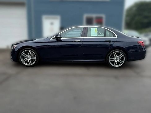 Used 2019 Mercedes-Benz E 300 4MATIC image 4