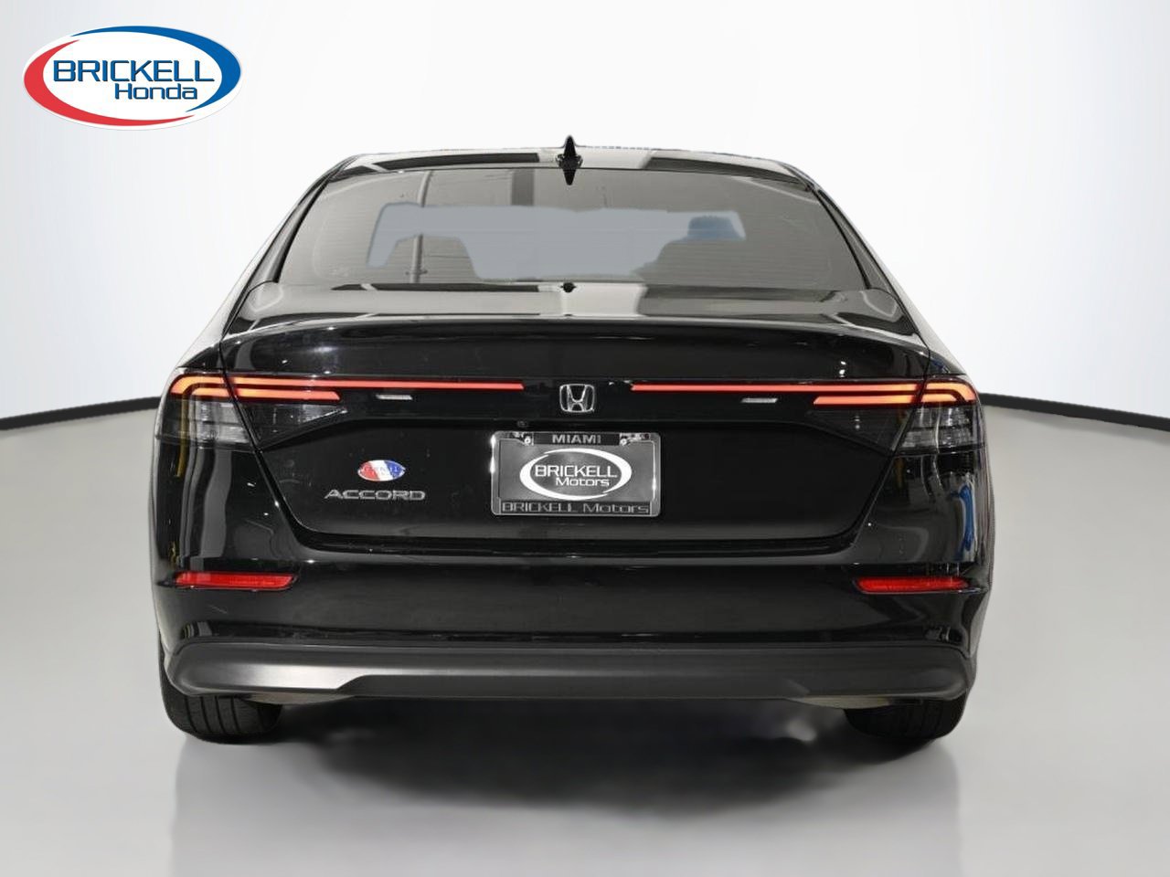 Used 2025 Honda Accord SE image 4