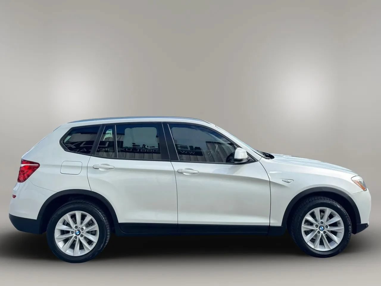 Used 2017 BMW X3 xDrive28i AWD/4WD image 4
