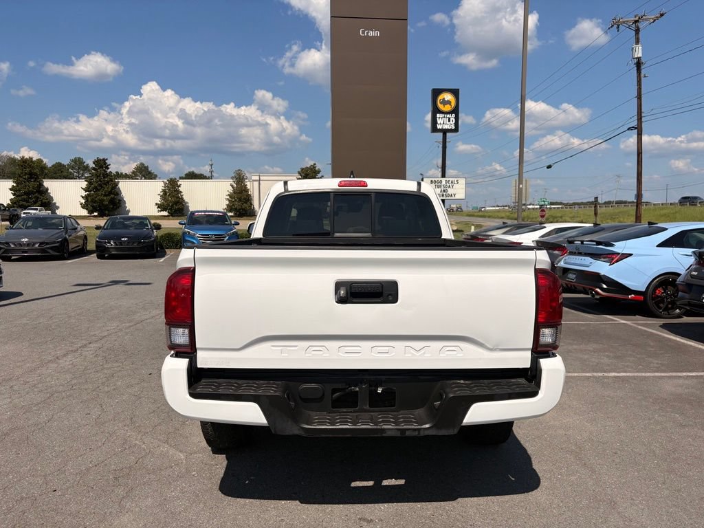 Used 2022 Toyota Tacoma SR RWD image 6