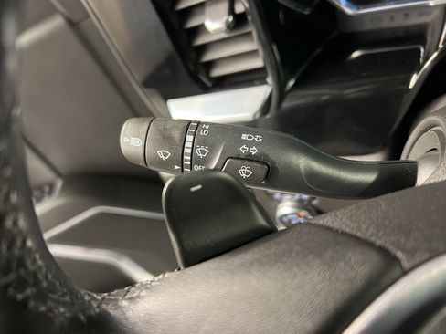 Used 2022 GMC Sierra 1500 Elevation image 19