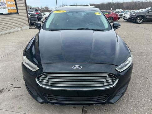 Used 2014 Ford Fusion SE image 2