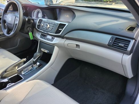 Used 2015 Honda Accord LX image 16