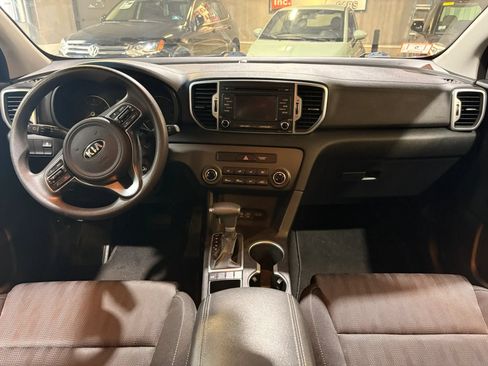 Used 2019 Kia Sportage LX AWD/4WD image 14